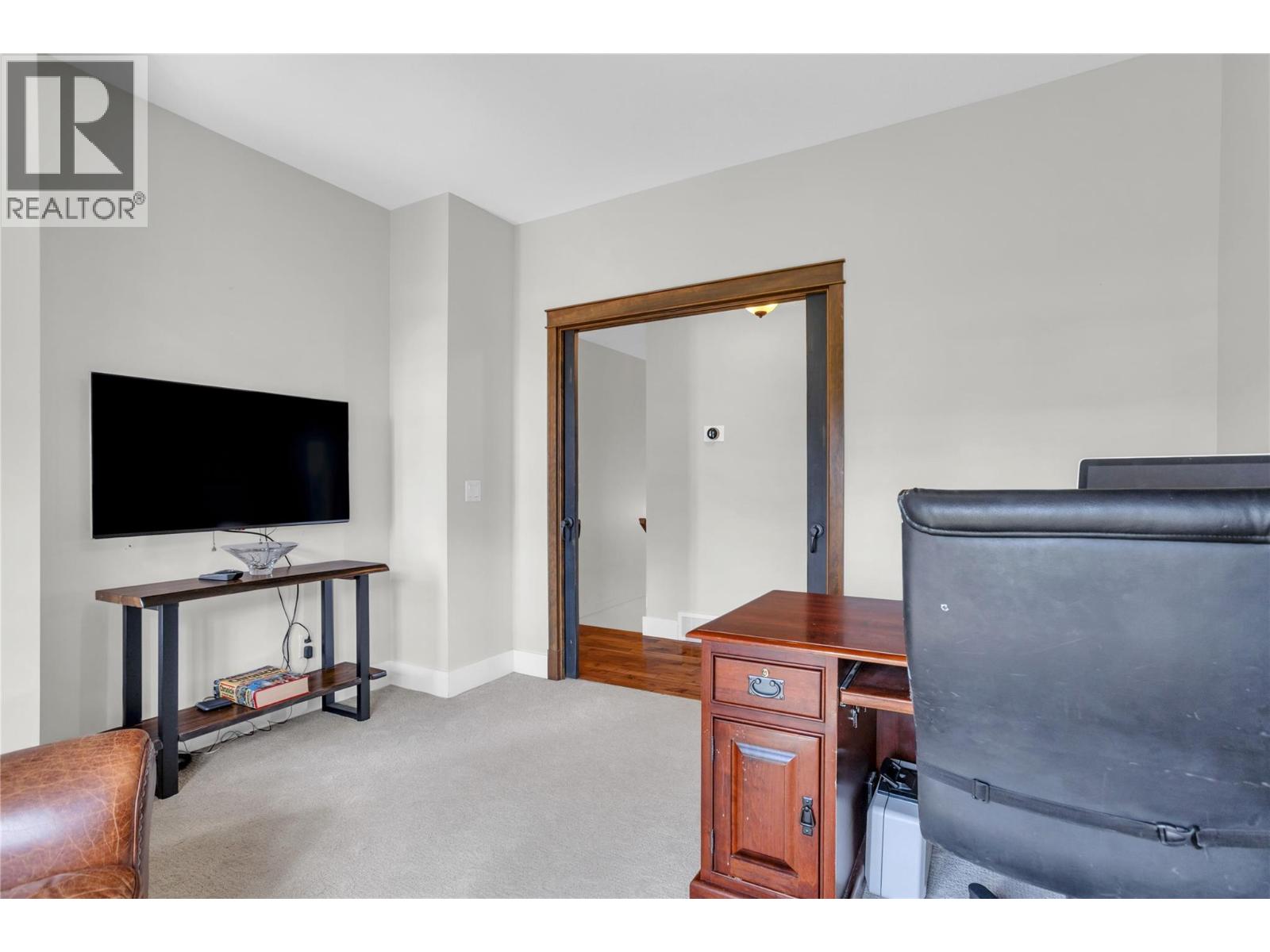  1208 Peak Point Drive, West Kelowna