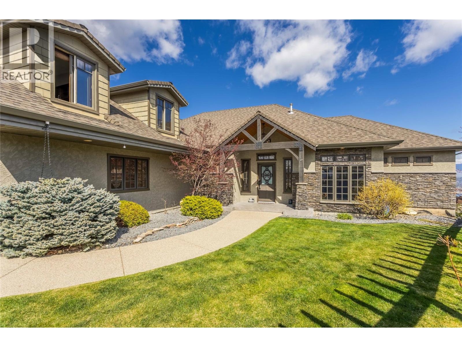  1208 Peak Point Drive, West Kelowna