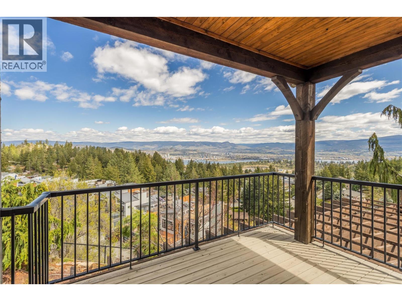  1208 Peak Point Drive, West Kelowna
