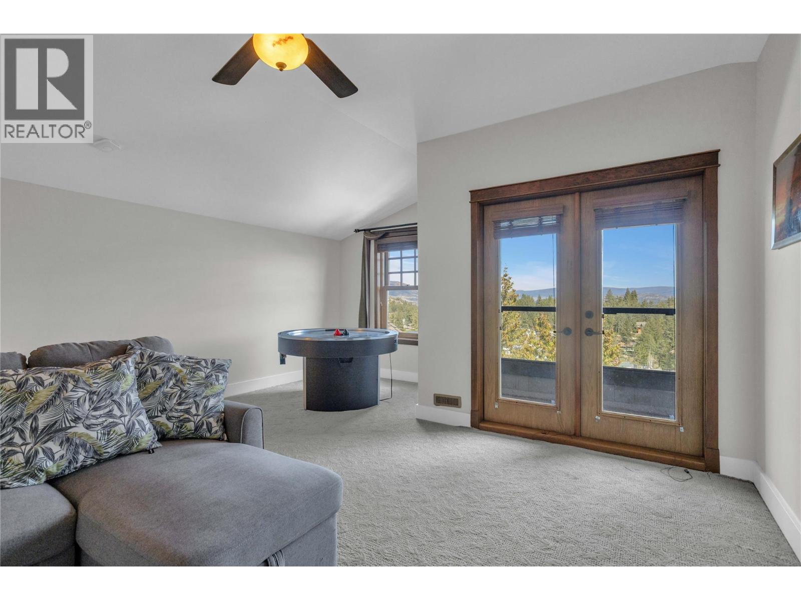  1208 Peak Point Drive, West Kelowna