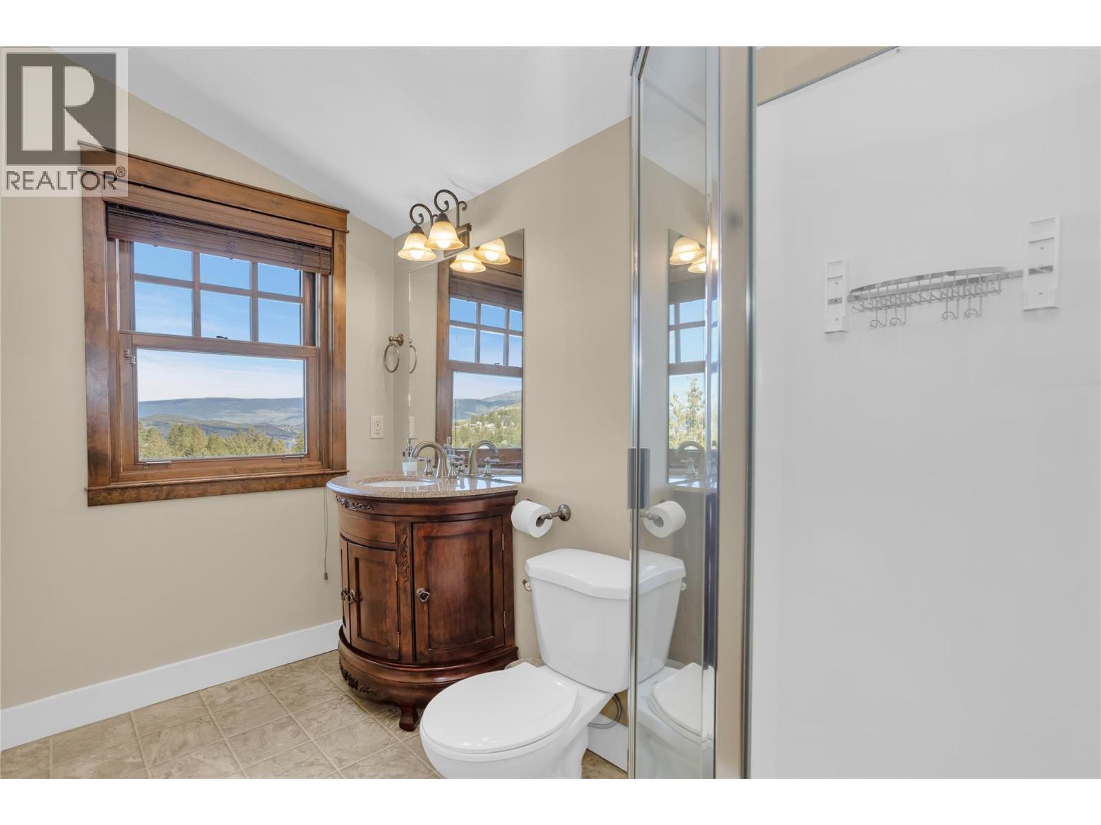  1208 Peak Point Drive, West Kelowna