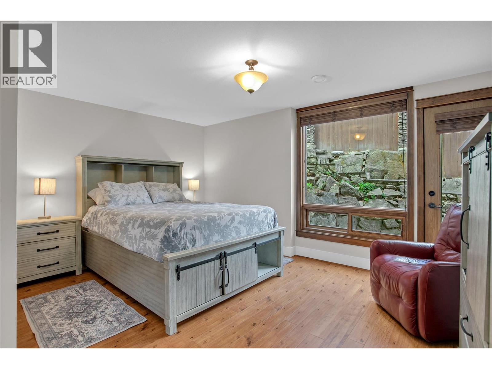  1208 Peak Point Drive, West Kelowna