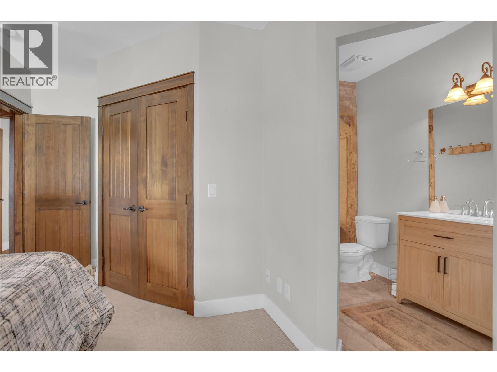  1208 Peak Point Drive, West Kelowna