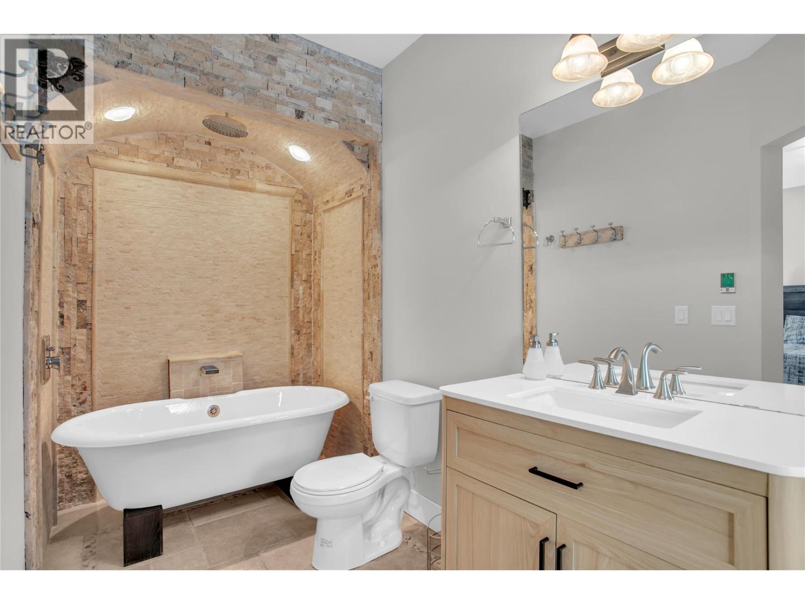  1208 Peak Point Drive, West Kelowna