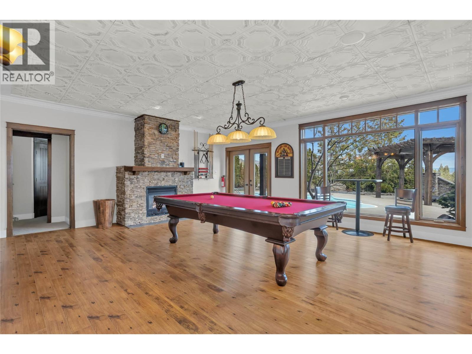  1208 Peak Point Drive, West Kelowna