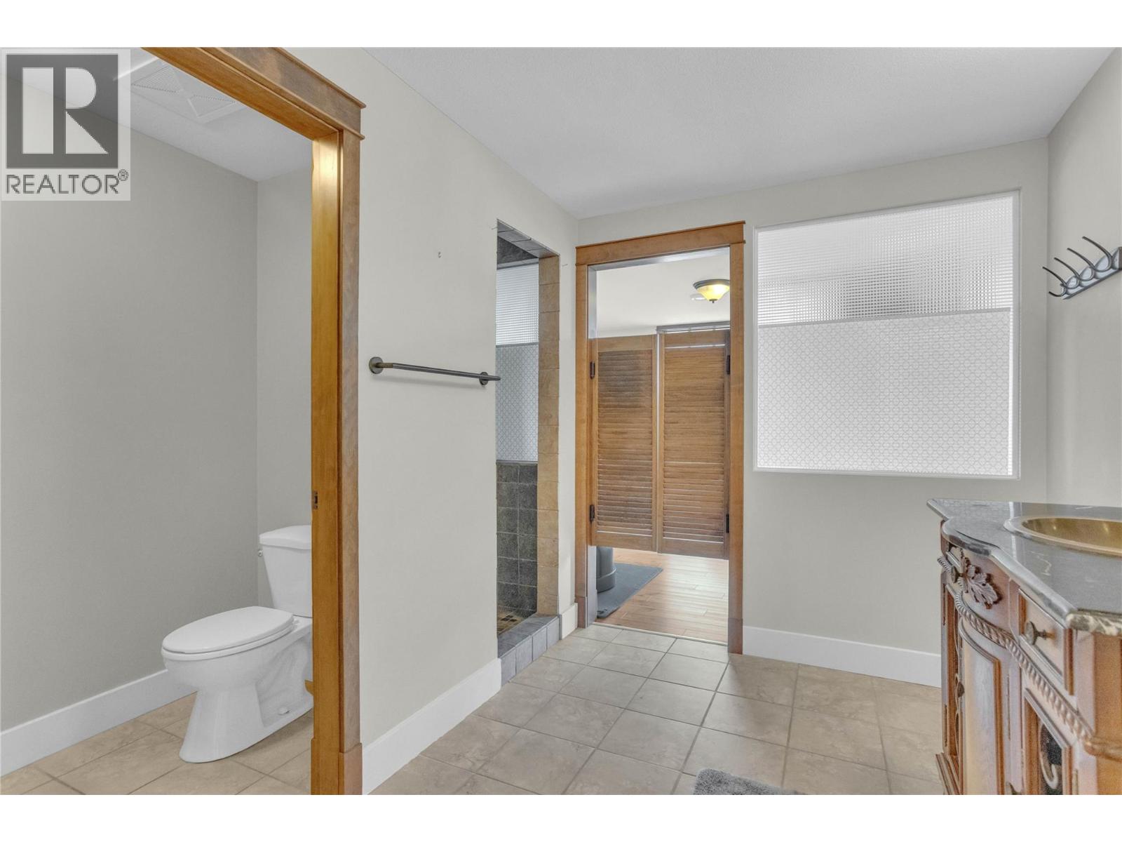  1208 Peak Point Drive, West Kelowna