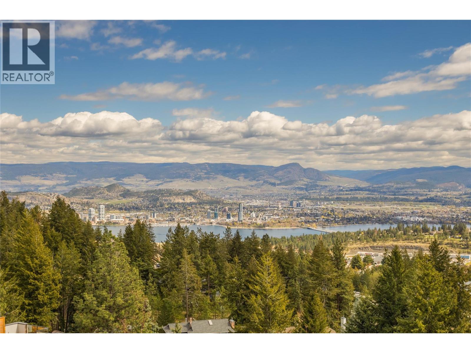  1208 Peak Point Drive, West Kelowna