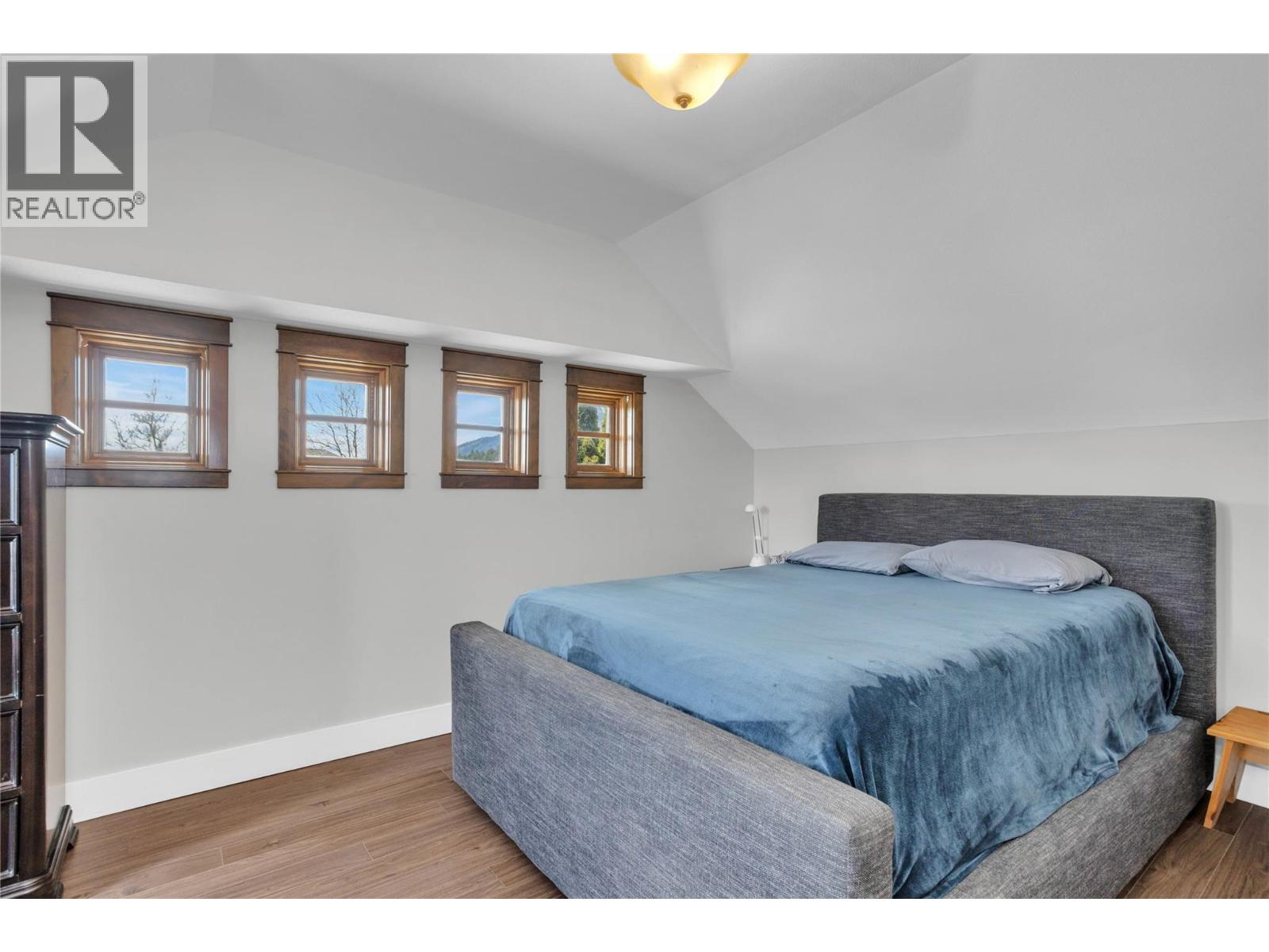  1208 Peak Point Drive, West Kelowna