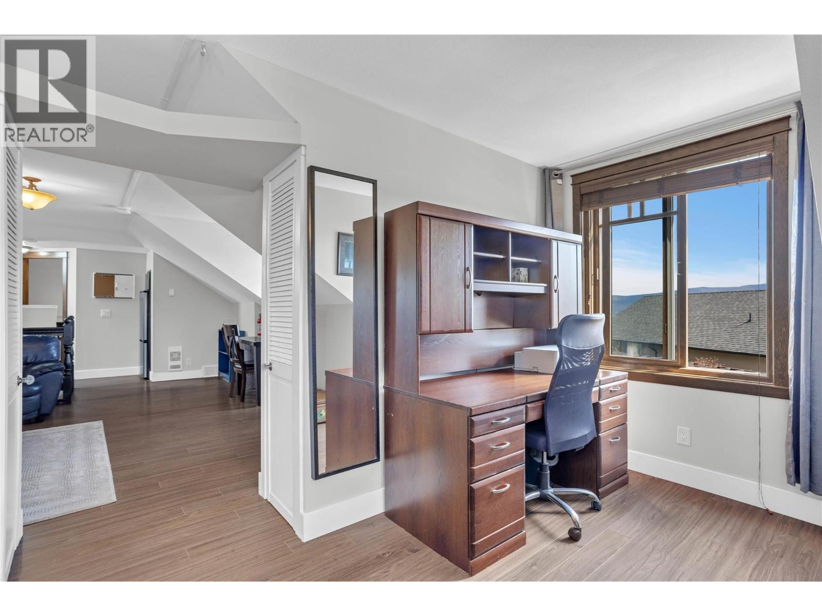  1208 Peak Point Drive, West Kelowna