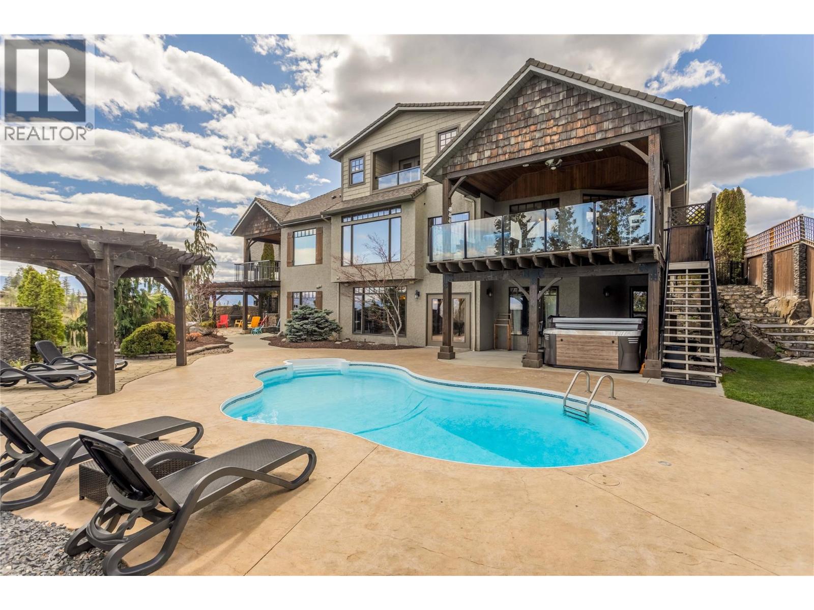  1208 Peak Point Drive, West Kelowna
