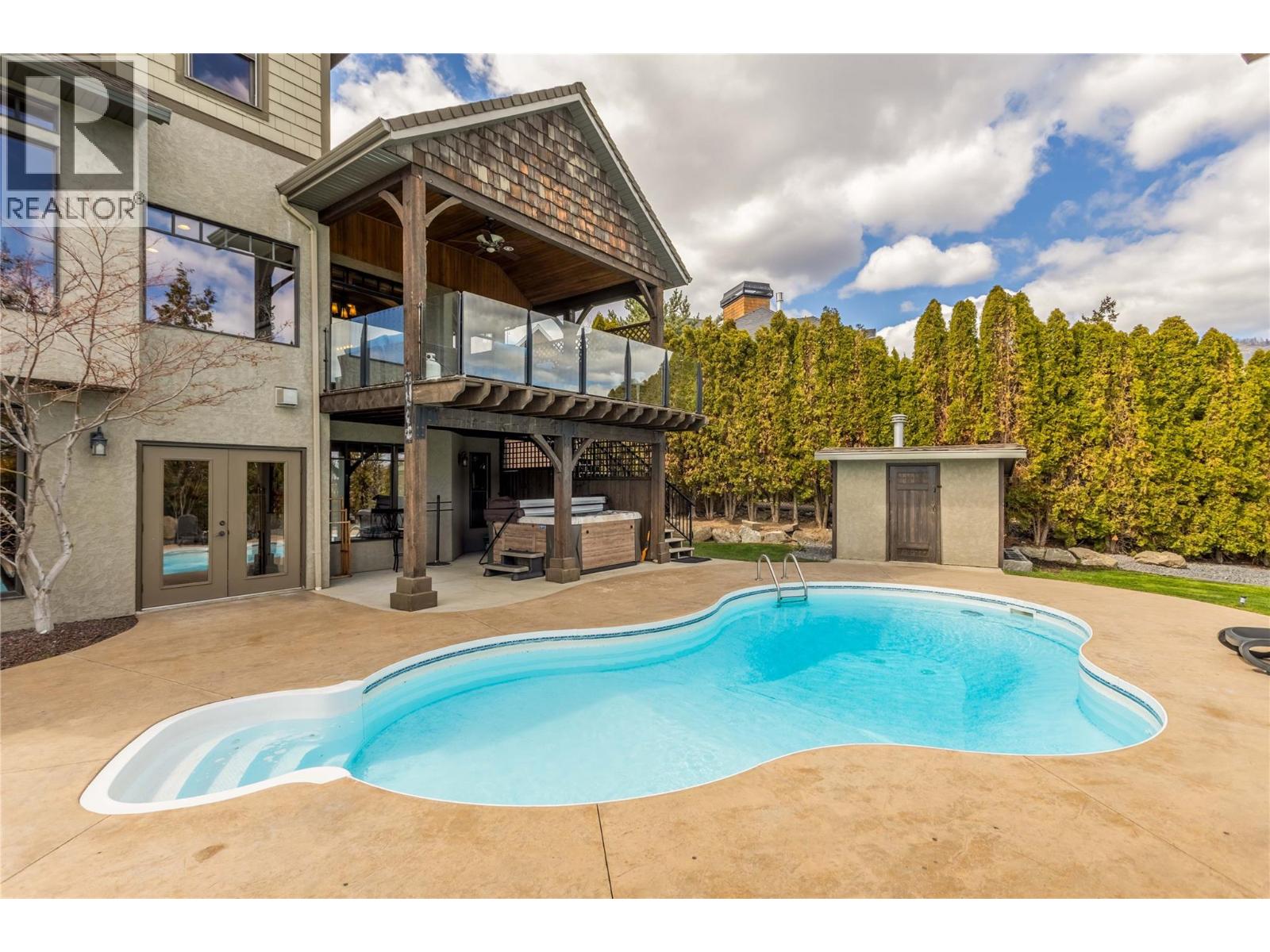  1208 Peak Point Drive, West Kelowna