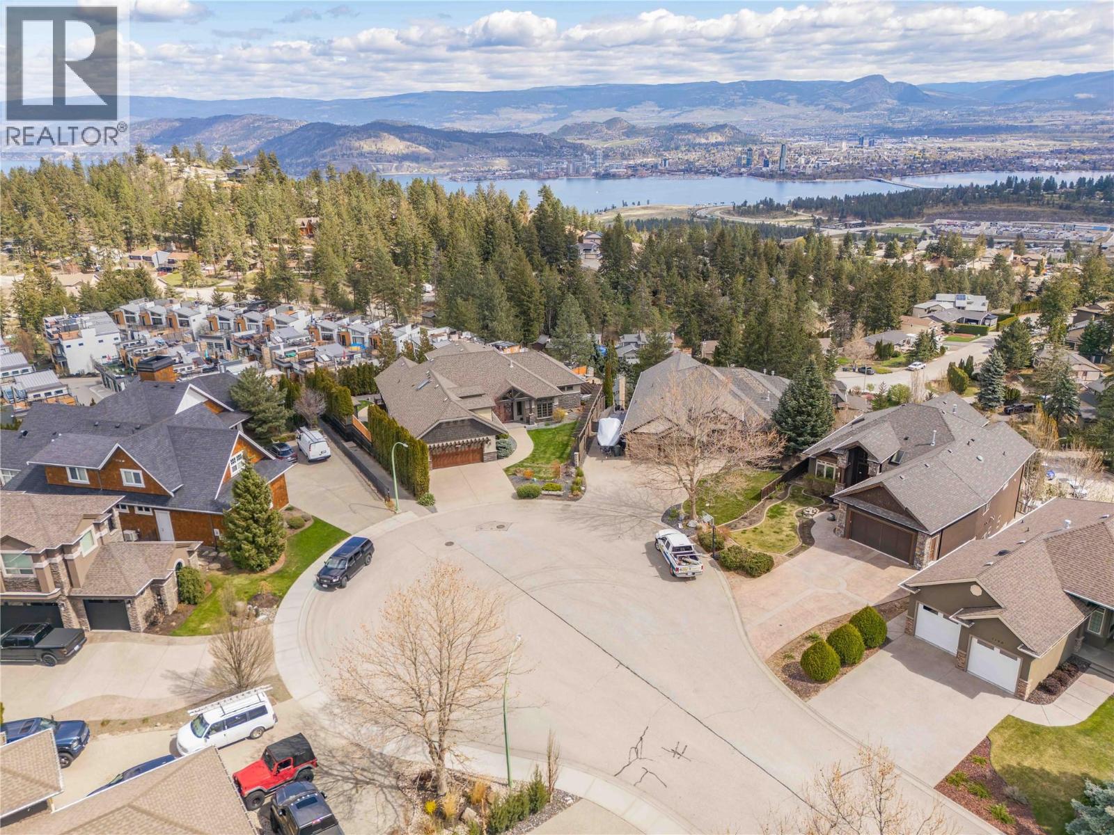  1208 Peak Point Drive, West Kelowna