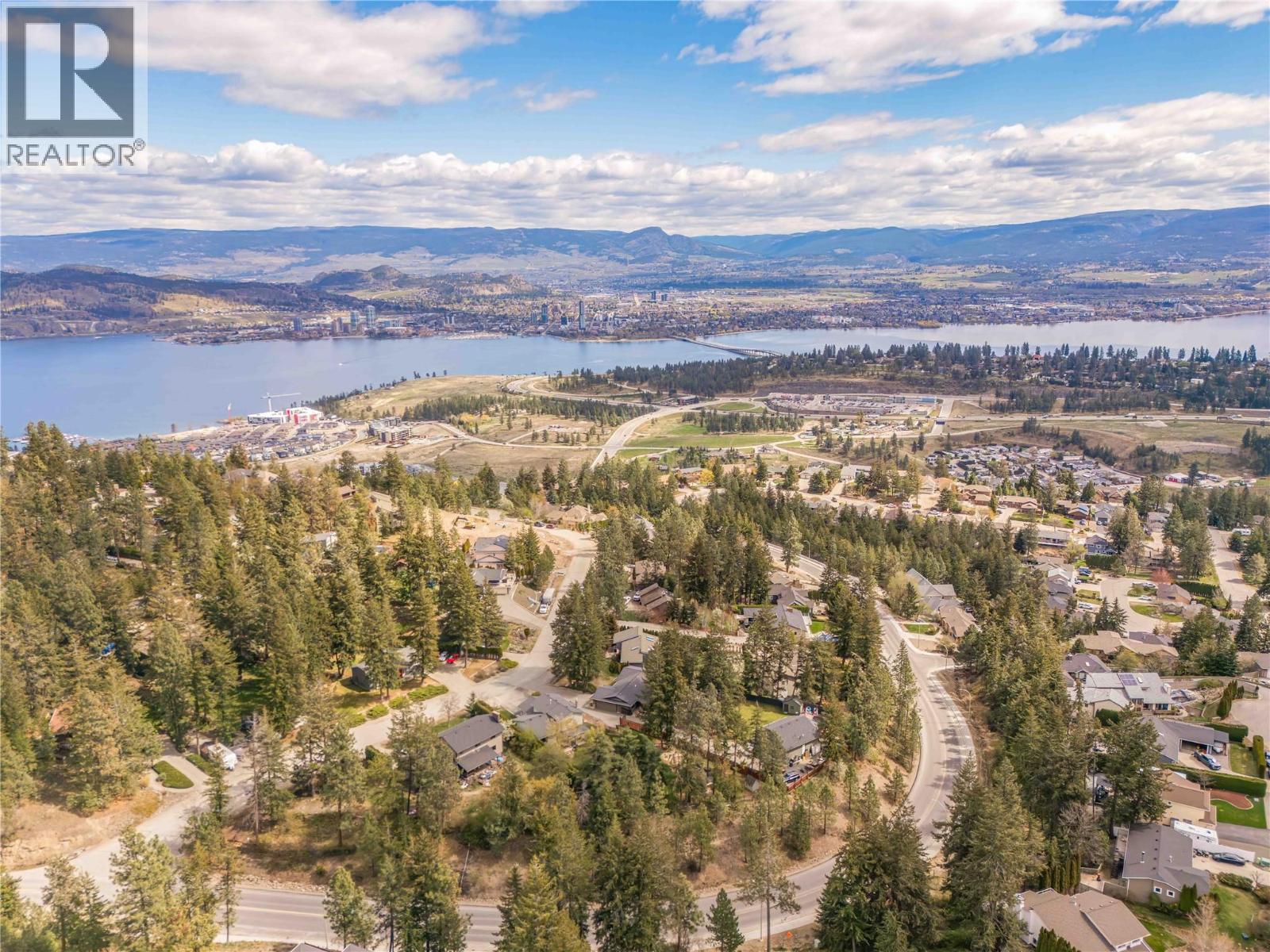  1208 Peak Point Drive, West Kelowna