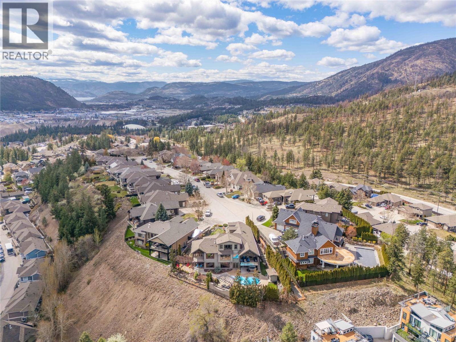  1208 Peak Point Drive, West Kelowna
