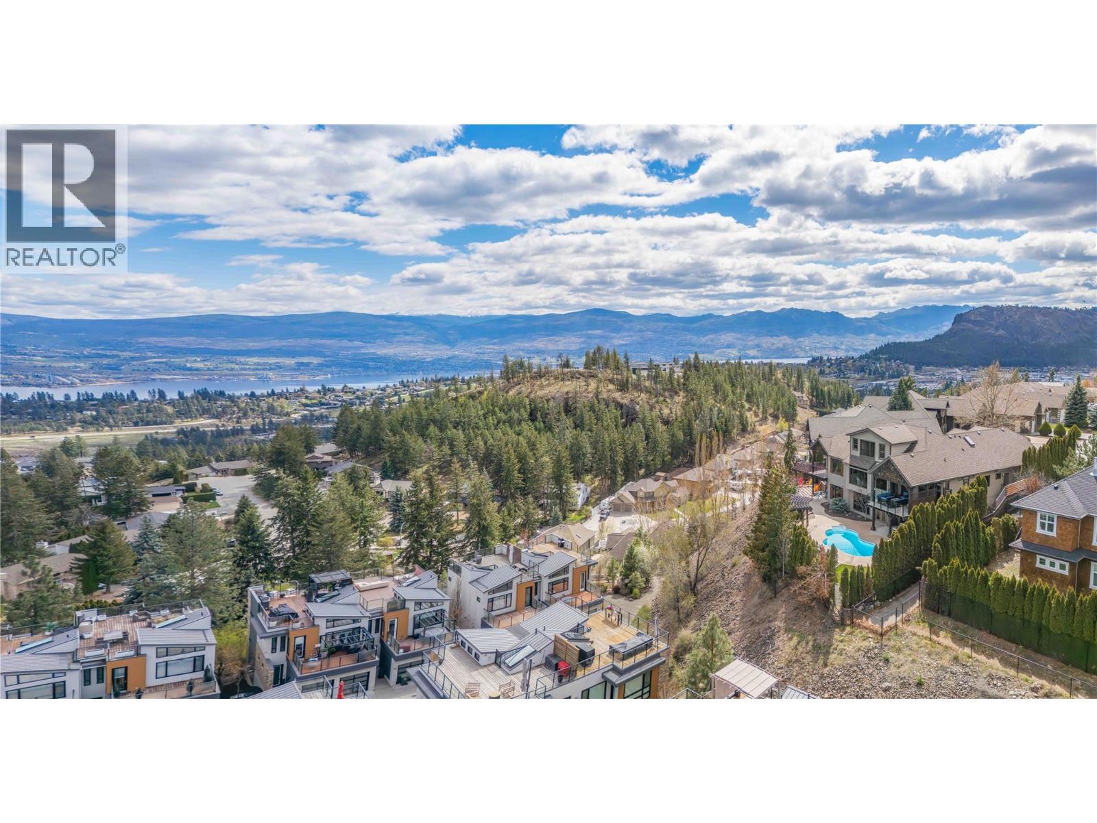  1208 Peak Point Drive, West Kelowna