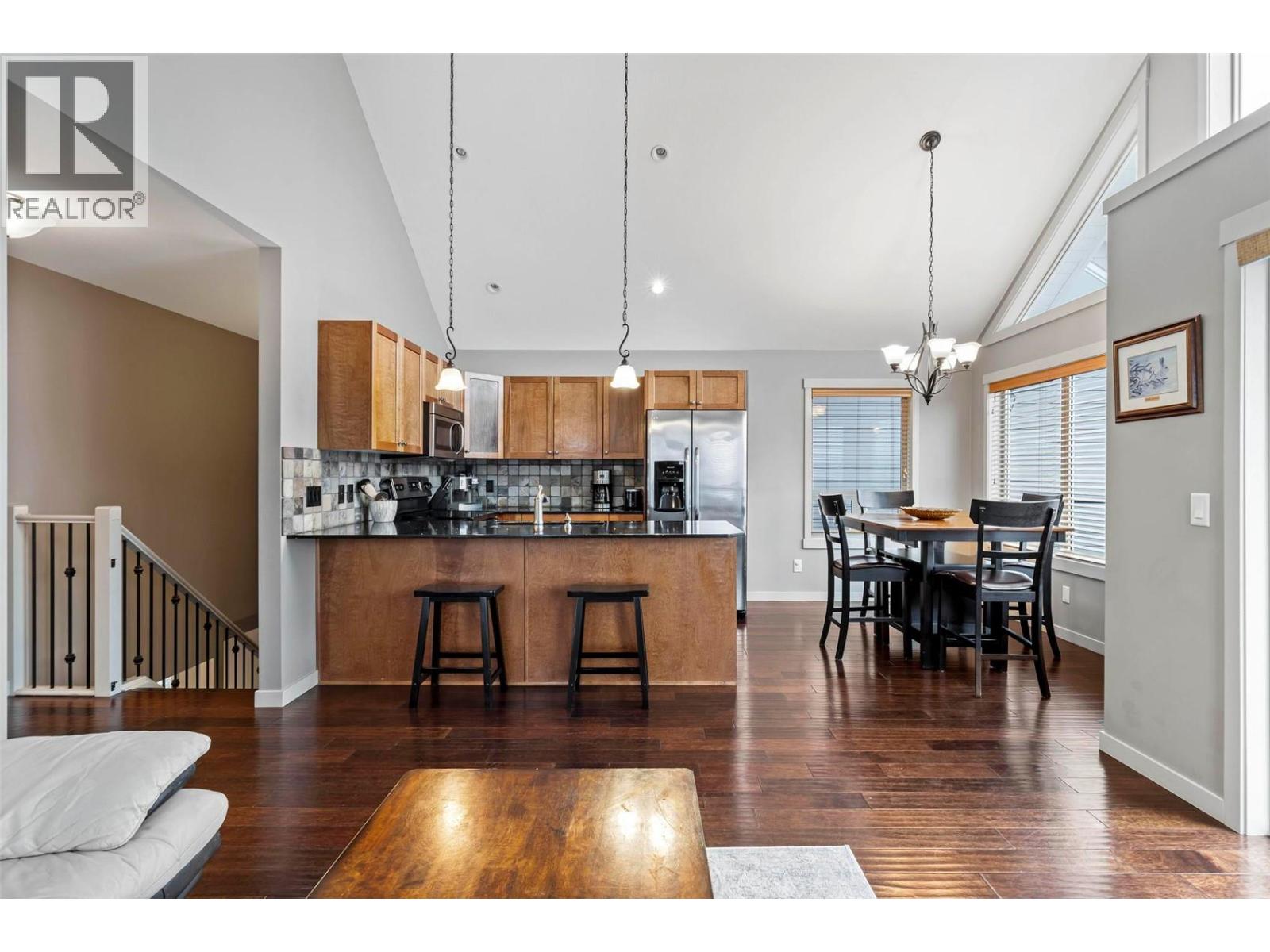 6953 Terazona Drive, Kelowna