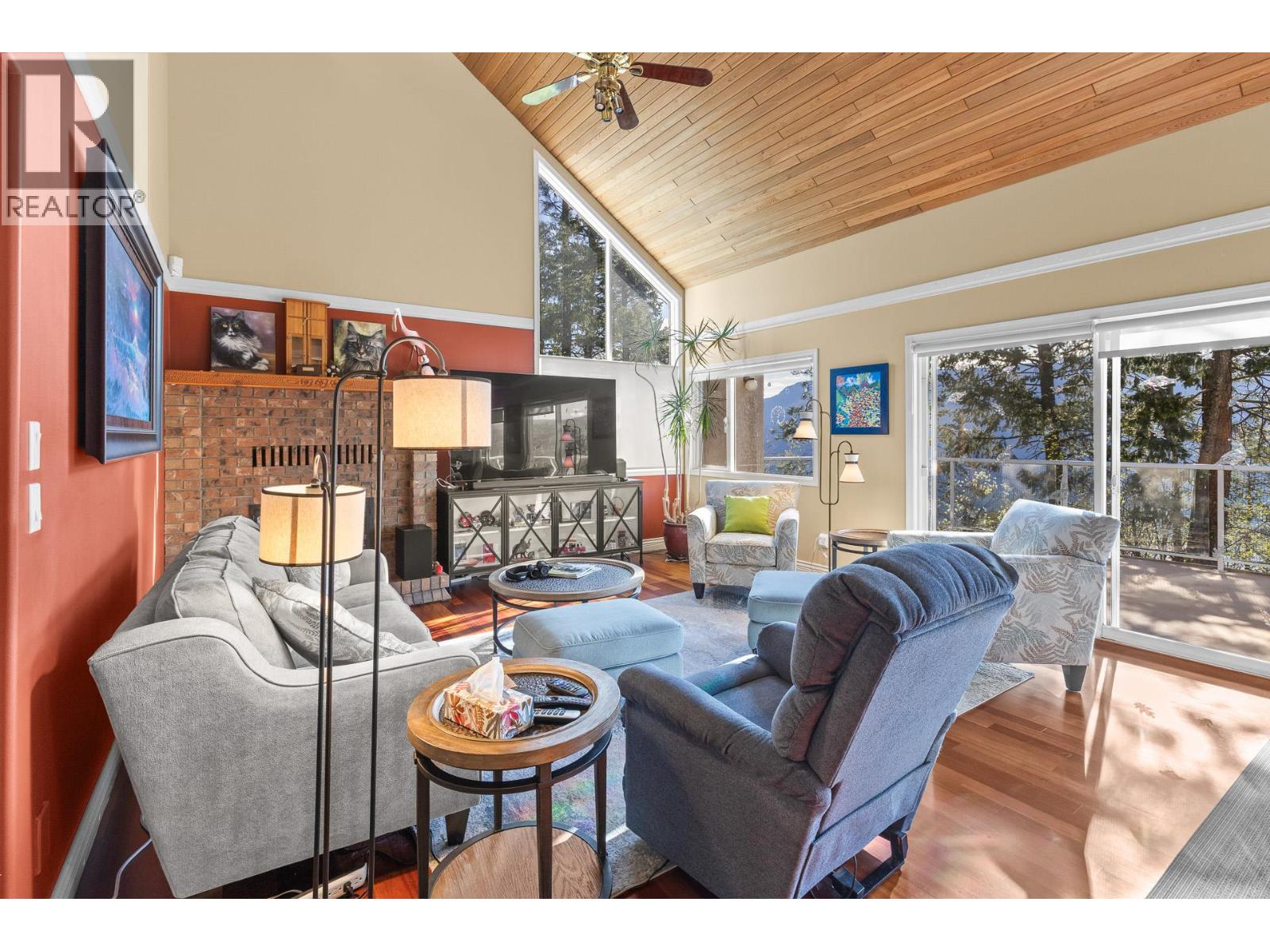 15524 Barkley Road, Lake Country