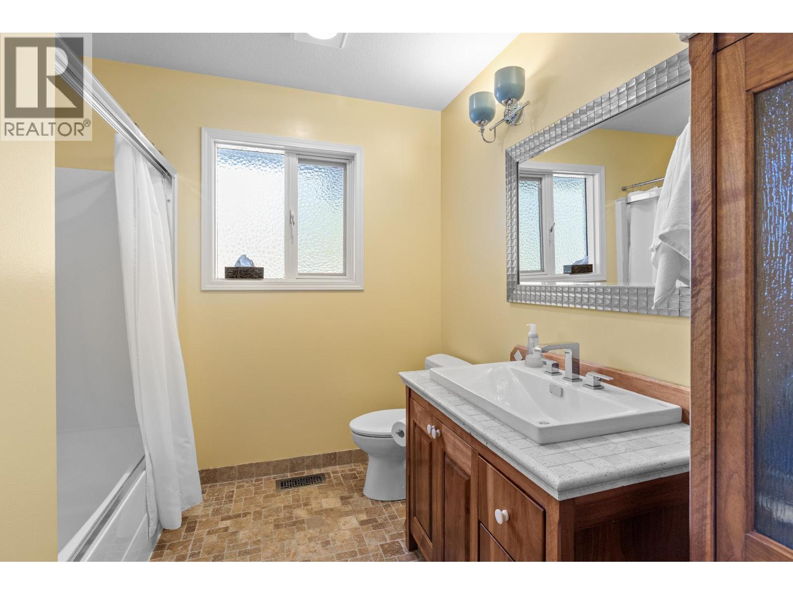 15524 Barkley Road, Lake Country