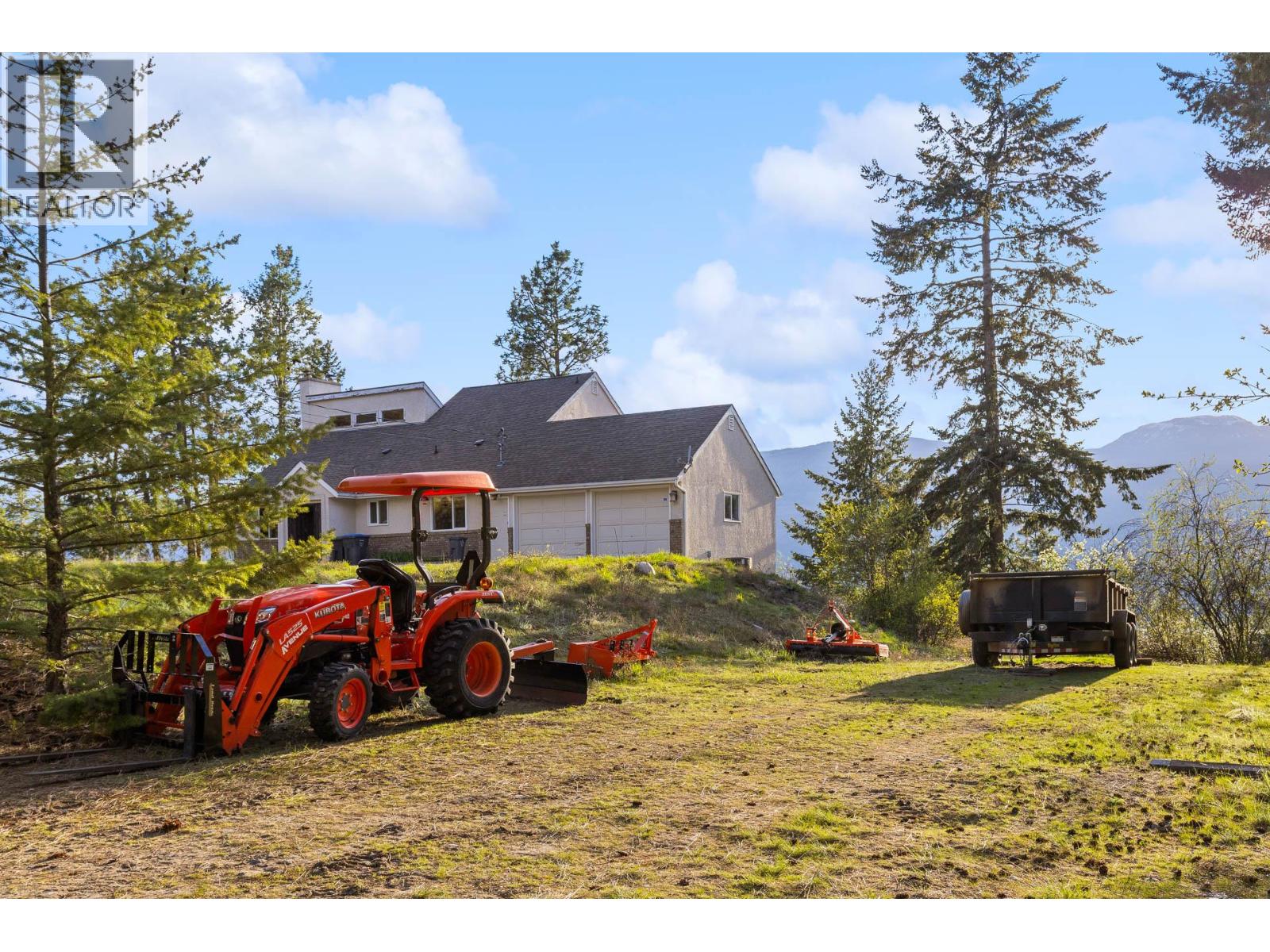 15524 Barkley Road, Lake Country