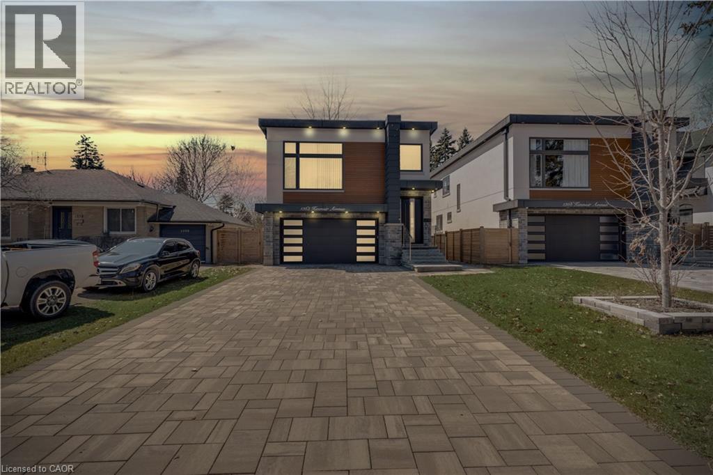 1362 KENMUIR Avenue, Mississauga, Ontario, L5G4B4 — Photo 2