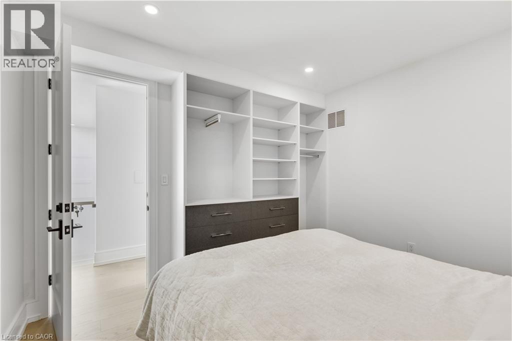 1362 KENMUIR Avenue, Mississauga, Ontario, L5G4B4 — Photo 24