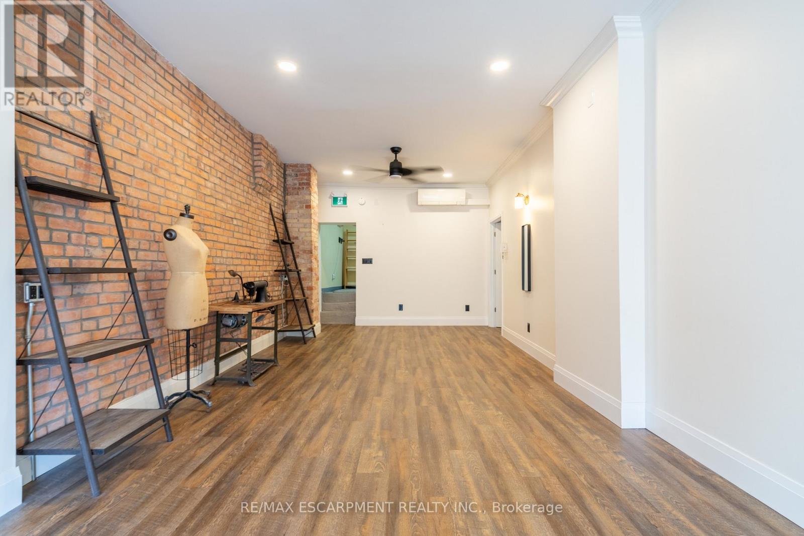 299 JAMES STREET N — photo 11