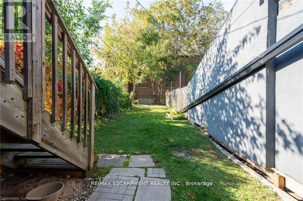 299 JAMES STREET N — photo 41
