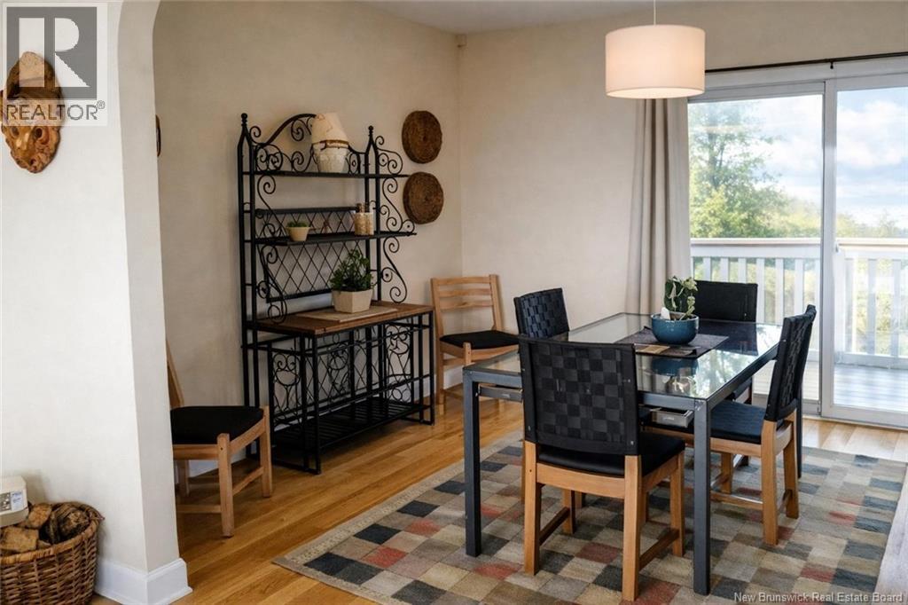 400 Clearview Row - 13