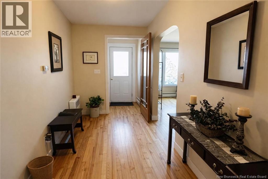 400 Clearview Row - 10