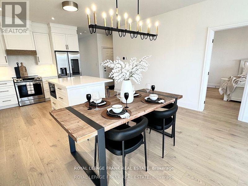 6 POND STREET - 6