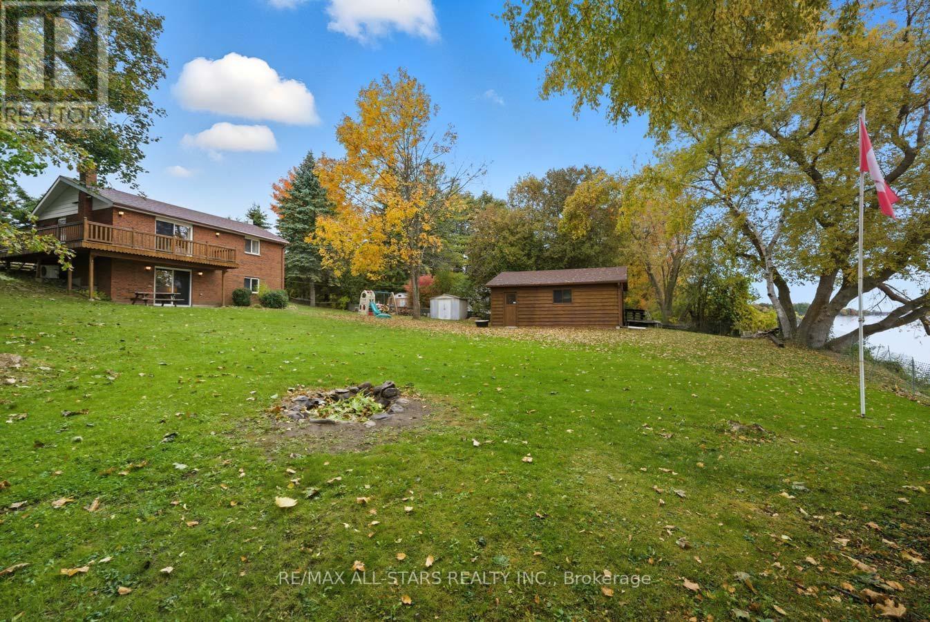 94 PLUM POINT LANE — photo 31