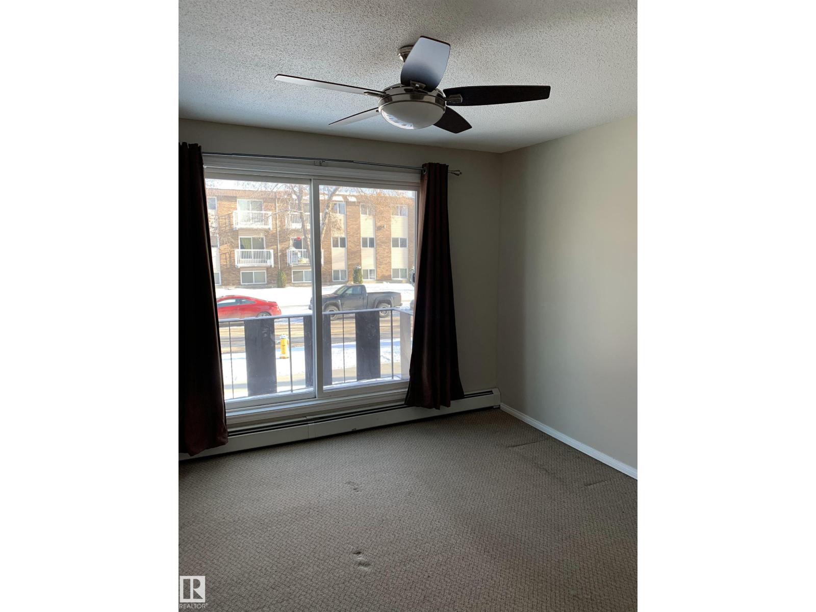 #8 10616 123 ST NW - 12