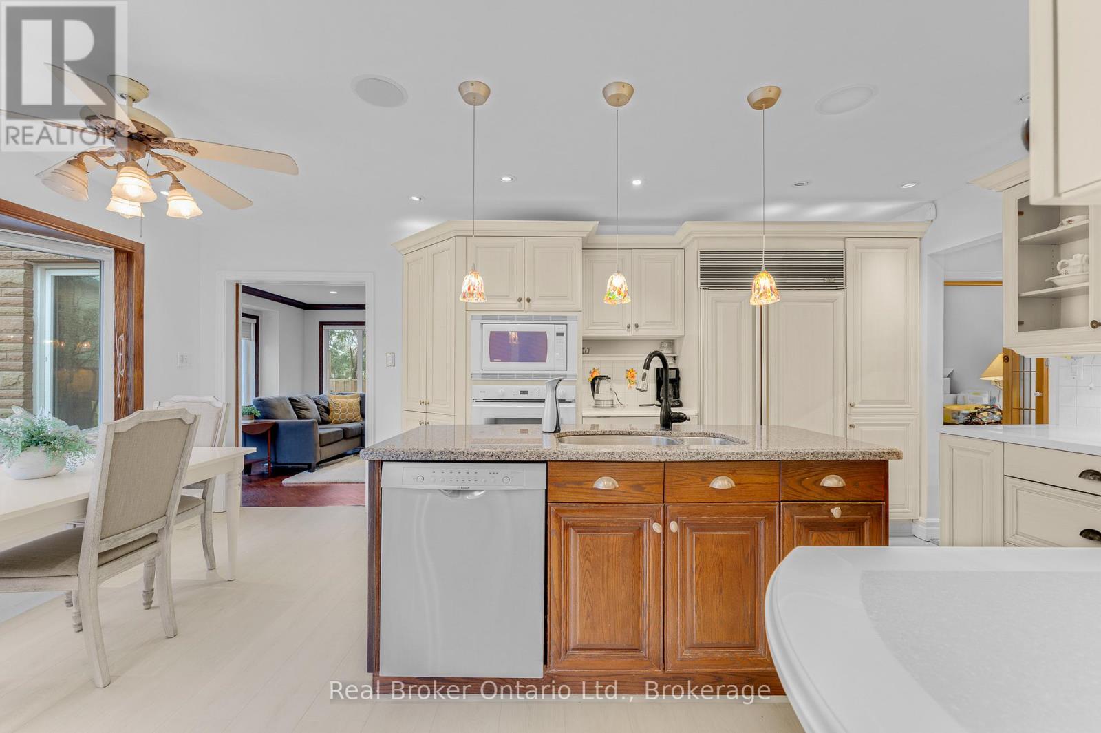6366 MILLER'S GROVE - 14