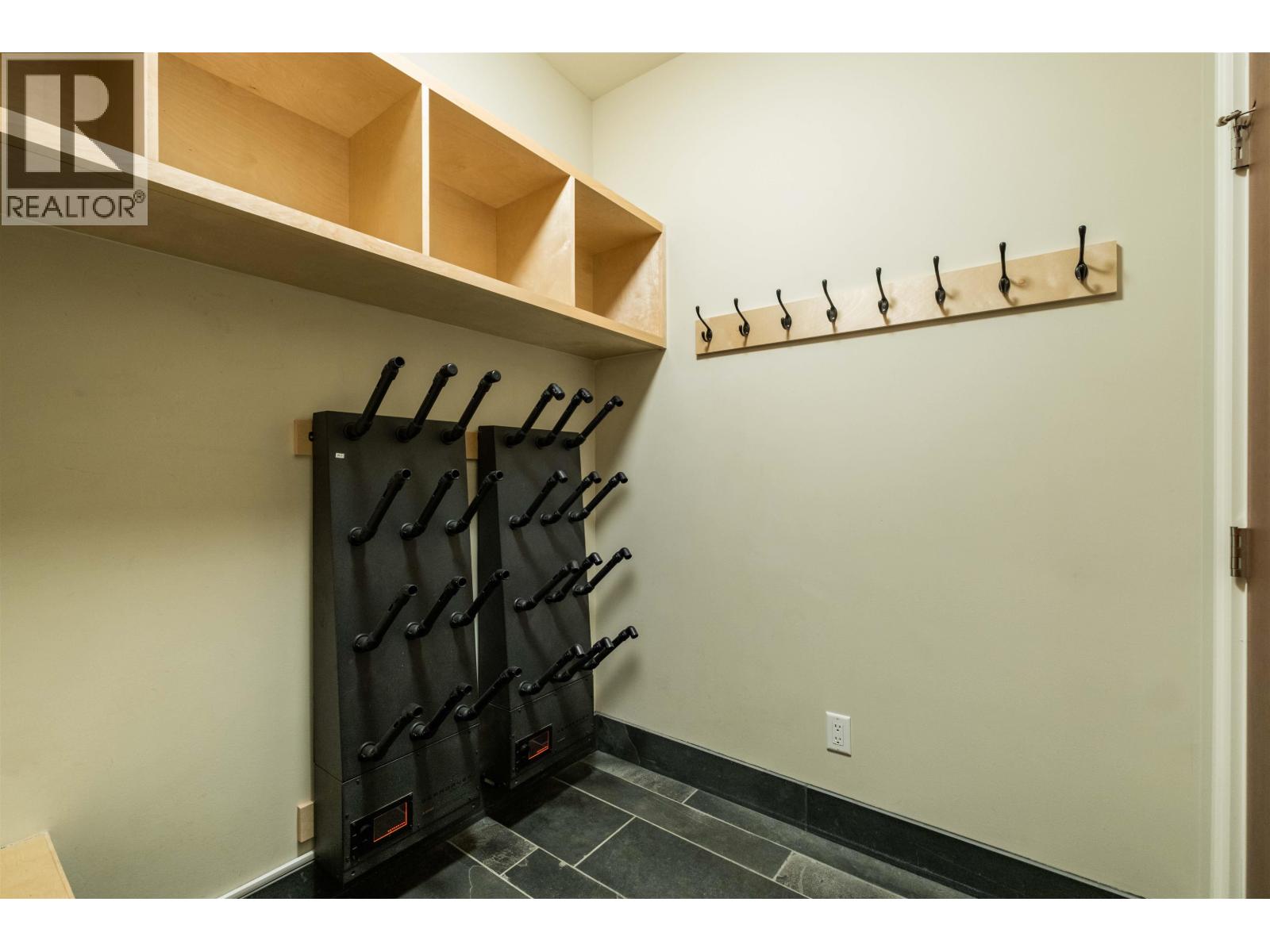 37 7124 NANCY GREENE DRIVE — photo 35