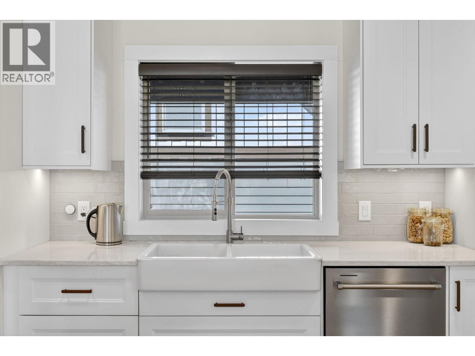 434 Still Pond Place, Kelowna