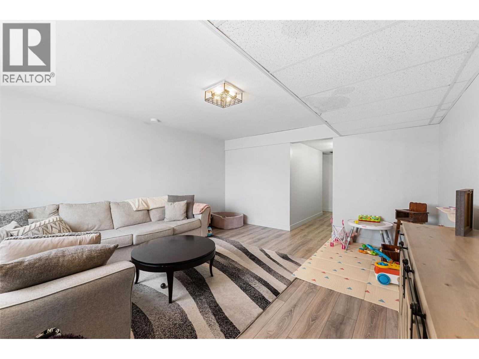 2186 Finlay Court, Lake Country