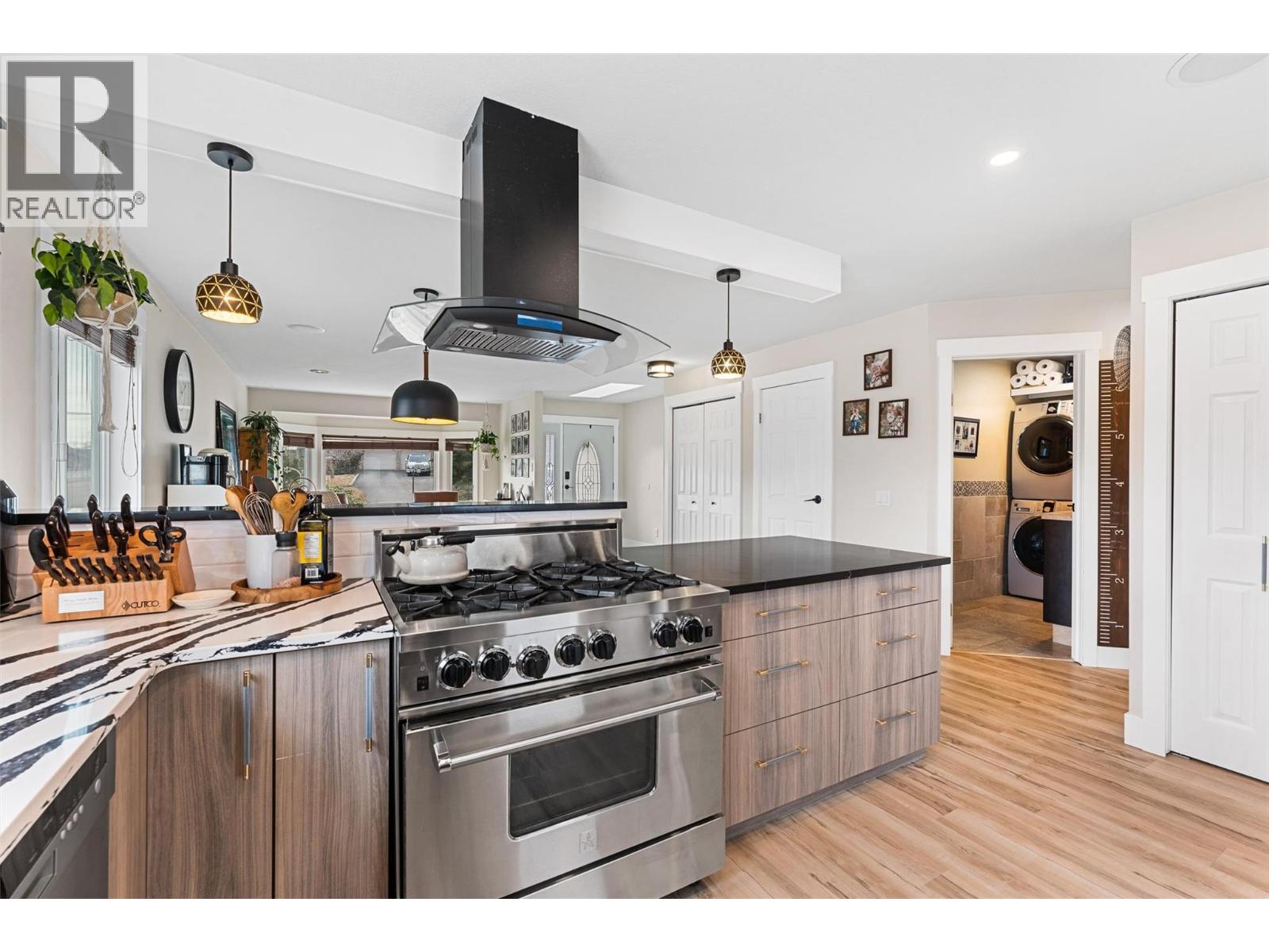 2186 Finlay Court, Lake Country