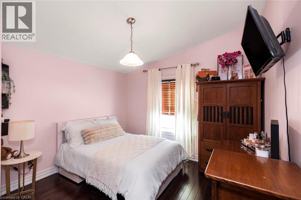 92 AUCHMAR Road - 17