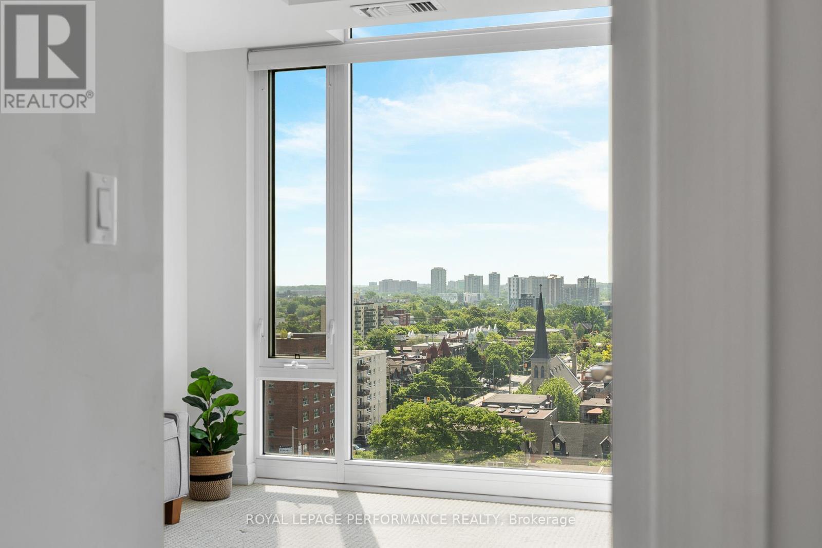 1504 - 238 BESSERER STREET, Ottawa, Ontario, K1N6B1 — Photo 29