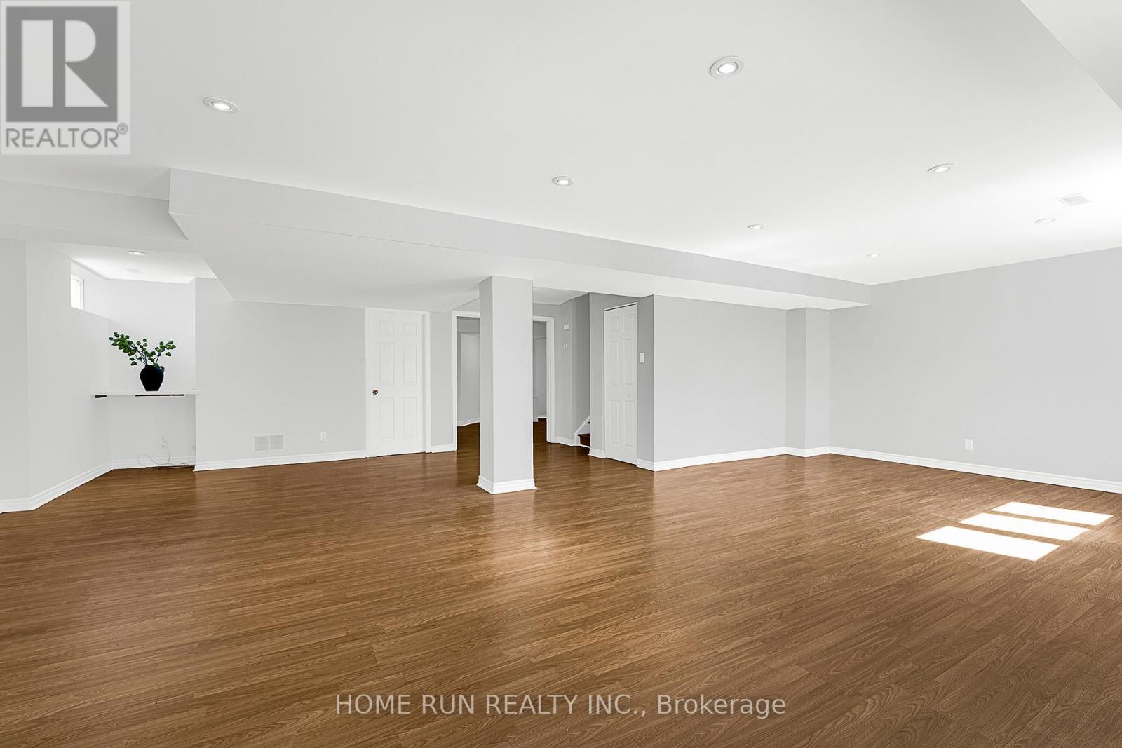 5 CHELTONIA WAY - 40