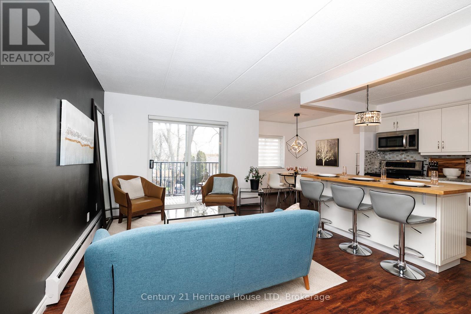 307 - 6 WESTLAKE LANE