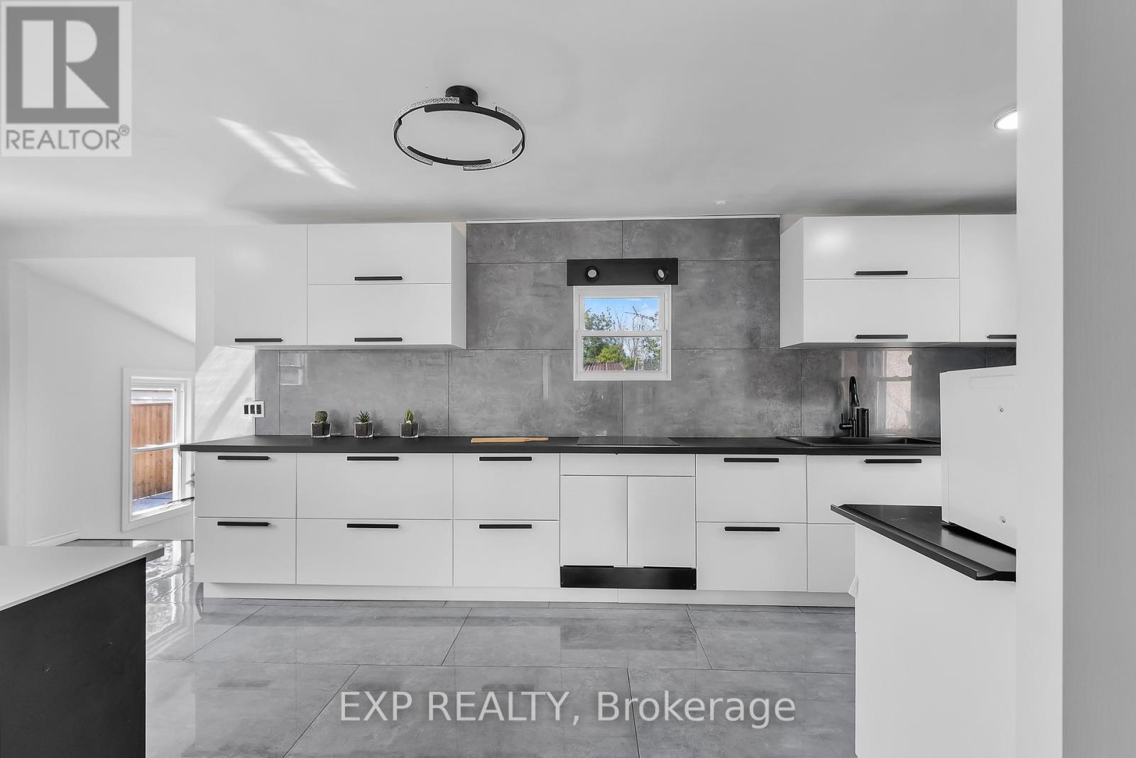 249 WALLACE AVENUE S - 13