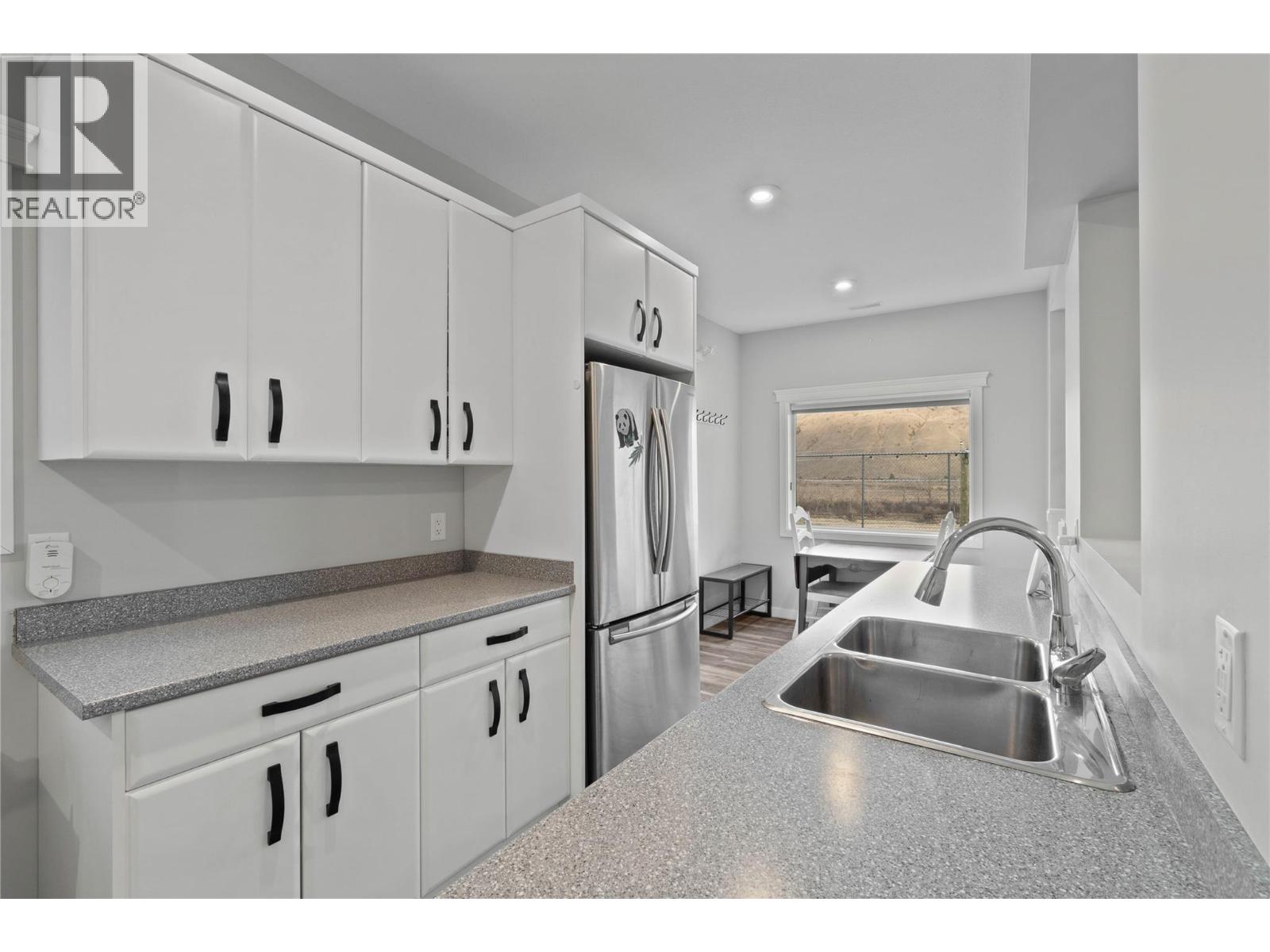 829 WOODRUSH Drive - 35