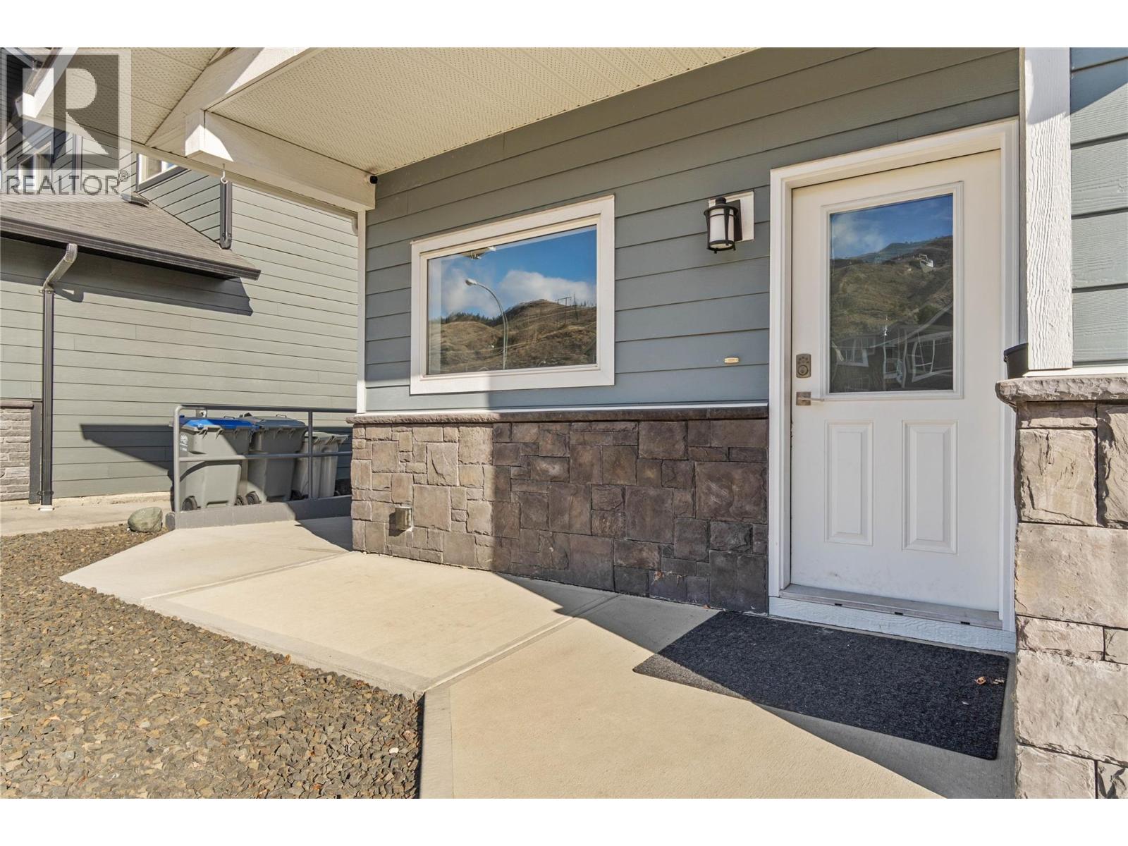 829 WOODRUSH Drive - 42