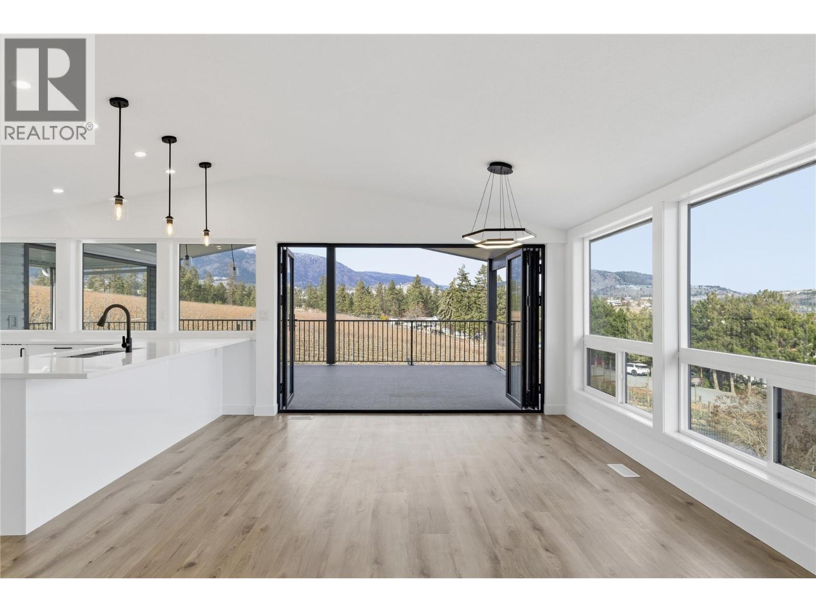  3906 Harding Road, West Kelowna