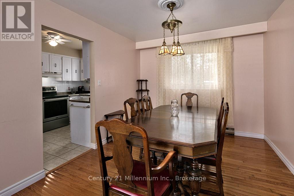 555 SPRUCE STREET - 6