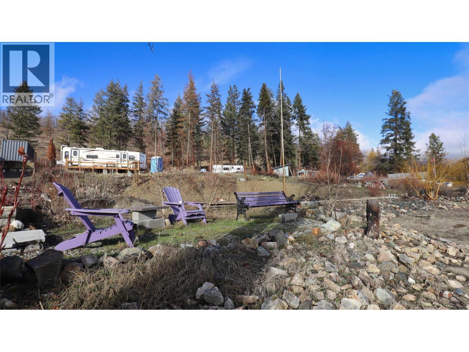 1387 Little Shuswap Lake Road — photo 32