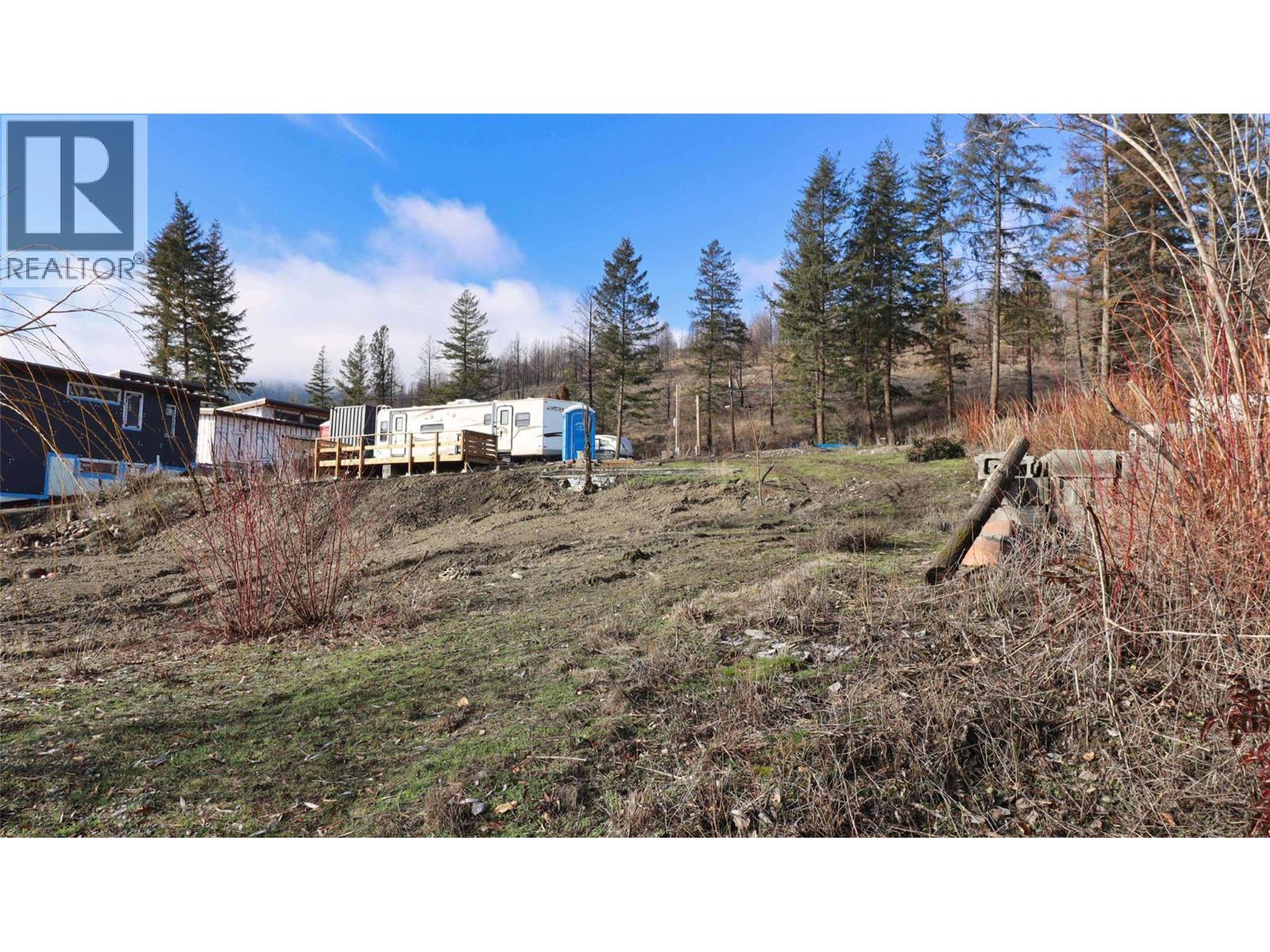 1387 Little Shuswap Lake Road — photo 28