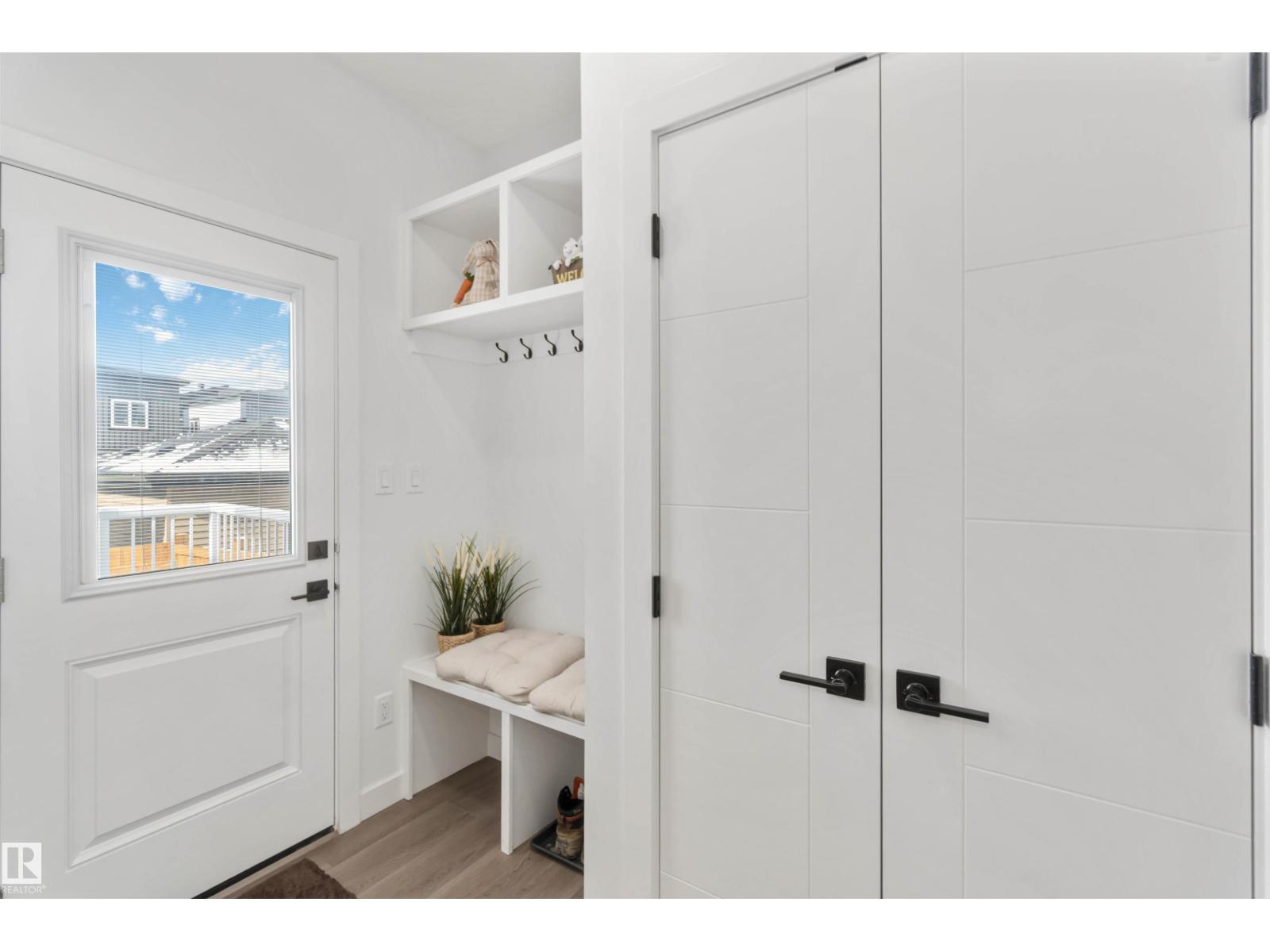 124 28 ST SW, Edmonton