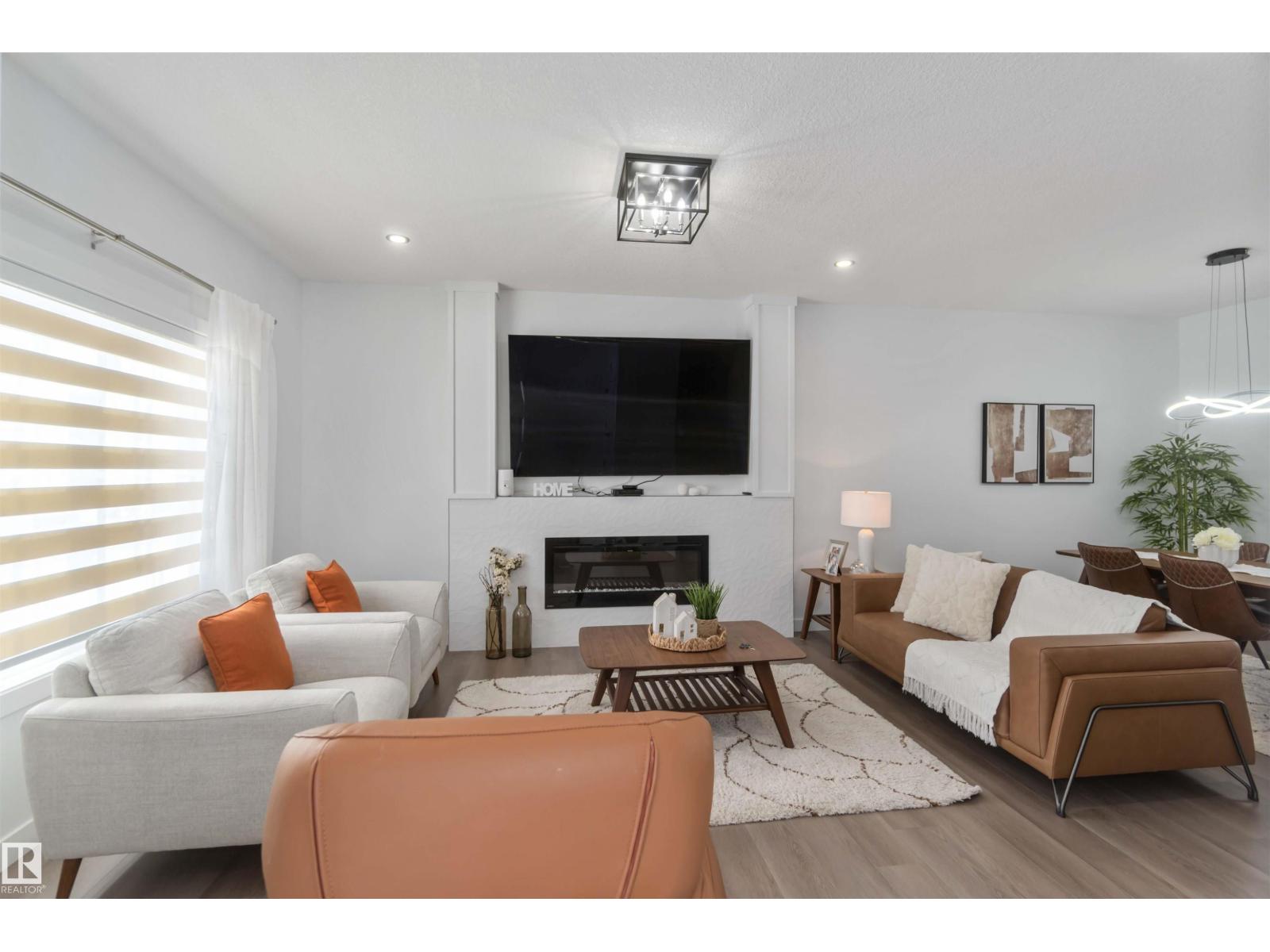 124 28 ST SW, Edmonton